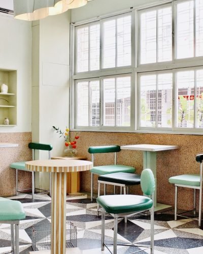 simple-country-vintage-style-interior-design-2026-01-05-05-24-20-utc